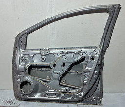 PORTA DIANTEIRA DIREITA HONDA CITY 2015 A 2021COM DETALHE DIREITO PRATEADO