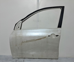 PORTA DIANTEIRA ESQUERDO TOYOTA RAV 4 2006 A 2012COM DETALHE BRANCO
