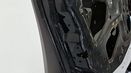 PORTA DIANTEIRA ESQUERDO FORD FIESTA 2002 A 2014 COM DETALHE PRETO