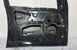 PORTA DIANTEIRA ESQUERDO FORD FIESTA 2002 A 2014 COM DETALHE PRETO