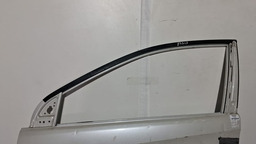 PORTA DIANTEIRA ESQUERDO TOYOTA YARIS 2018 A 2024 C/DETALHE PRATEADO