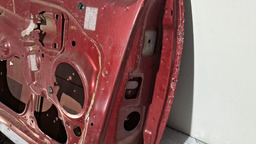 PORTA DIANTEIRA ESQUERDO CITROEN C3 2002 A 2012 COM DETALHE ESQUERDA VERMELHO