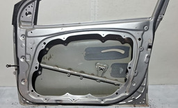 PORTA DIANTEIRA DIREITA HYUNDAI I30 2012 A 2016 COM DETALHE DIREITO PRATEADO