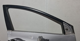PORTA DIANTEIRA DIREITA HYUNDAI I30 2012 A 2016 COM DETALHE DIREITO PRATEADO