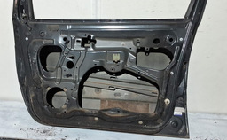 PORTA DIANTEIRA DIREITA RENAULT SCENIC 2002 A 2009 C/DETALHE DIREITO PRETO