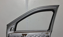 PORTA DIANTEIRA DIREITA RENAULT LOGAN 2007 A 2013 SEM FURO DIREITO PRATEADO