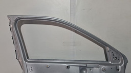 PORTA DIANTEIRA ESQUERDA FIAT TORO 2016 A 2024 COM DETALHE ESQUERDO PRATEADO