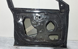 PORTA DIANTEIRA ESQUERDA GM ONIX 2020 A 2022 COM DETALHE ESQUERDO PRETO