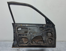 PORTA DIANTEIRA ESQUERDA GM OMEGA 1992 A 1996 COM DETALHE PRETO