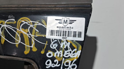 PORTA DIANTEIRA ESQUERDA GM OMEGA 1992 A 1996 COM DETALHE PRETO