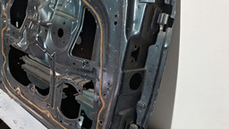 PORTA DIANTEIRA ESQUERDA FIAT IDEA 2004 A 2010 COM DETALHE ESQUERDO BRANCO