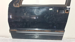 PORTA DIANTEIRA ESQUERDA FIAT UNO 2004 A 2013 COM DETALHE ESQUERDO PRETO