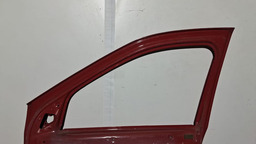 PORTA DIANTEIRA DIREITA RENAULT LOGAN 2007 A 2013 COM FURO VERMELHO