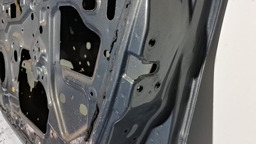 PORTA DIANTEIRA DIREITA RENAULT SANDERO2010 A 2020 COM FURO DIREITO PRETO