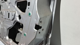 PORTA DIANTEIRA DIREITA FIAT UNO VIVACE 2010 A 2014 DIREITO PRATEADO