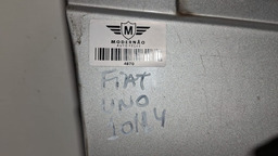 PORTA DIANTEIRA DIREITA FIAT UNO VIVACE 2010 A 2014 DIREITO PRATEADO