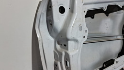 PORTA DIANTEIRA DIREITA FORD NEW FIESTA 2011 A 2021C/DETALHE DIREITO BRANCO