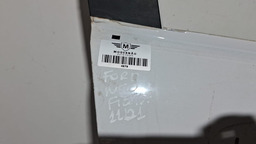 PORTA DIANTEIRA DIREITA FORD NEW FIESTA 2011 A 2021C/DETALHE DIREITO BRANCO