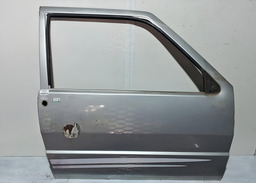 Porta Dianteira Direita Fiat Uno 2004 A 2013 2 Pts C/detalhe Direito Prateado