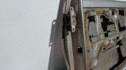 PORTA DIANTEIRA DIREITA FIAT UNO 2004 A 2013 2 PTS C/DETALHE DIREITO PRATEADO