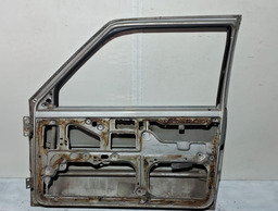 PORTA DIANTEIRA DIREITA FIAT UNO 2004 A 2013 2 PTS C/DETALHE DIREITO PRATEADO