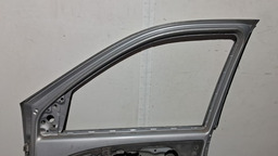 PORTA DIANTEIRA DIREITA FIAT PAILO 2008 A 2012 COM DETALHE DIREITO PRATEADO