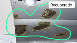 PORTA DIANTEIRA DIREITA FIAT PAILO 2008 A 2012 COM DETALHE DIREITO PRATEADO