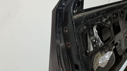PORTA DIANTEIRA DIREITA FIAT UNO 2004 A 2013 COM DETALHE DIREITO PRETO