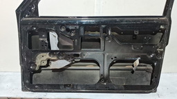 PORTA DIANTEIRA DIREITA FIAT UNO 2004 A 2013 COM DETALHE DIREITO PRETO