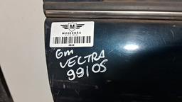 PORTA DIANTEIRA DIREITA GM VECTRA 1999 A 2005 COM DETALHE DIREITO PRETO