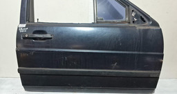 PORTA DIANTEIRA DIREITA VW SANTANA 1998 A 2006 COM DETALHE PRETO