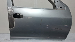 PORTA DIANTEIRA DIREITA GM CELTA 2000 A 2016 COM DETALHE DIREITO PRATEADO