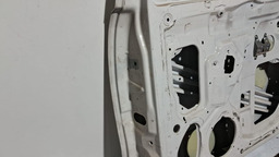 PORTA DIANTEIRA DIREITA VW FOX 2003 A 2009 COM DETALHE DIREITO BRANCO