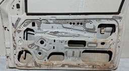 PORTA DIANTEIRA DIREITA VW GOL 1995 A 1999 2 PTS COM DETALHE DIREITO BRANCO