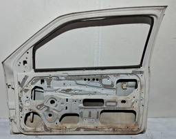 PORTA DIANTEIRA DIREITA VW GOL 1995 A 1999 2 PTS COM DETALHE DIREITO BRANCO