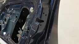 PORTA DIANTEIRA DIREITA VW UP 2015 A 2022 COM  DETALHE DIREITO PRETO