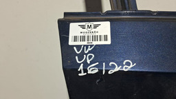 PORTA DIANTEIRA DIREITA VW UP 2015 A 2022 COM  DETALHE DIREITO PRETO