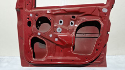 PORTA DIANTEIRA DIREITA  FORD KA 2015 A 2021 COM DETALHE VERMELHO