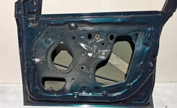 PORTA DIANTEIRA DIREITA GM ONIX 2020 A 2025 COM DETALHE DIREITO AZUL