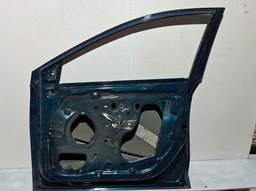 PORTA DIANTEIRA DIREITA GM ONIX 2020 A 2025 COM DETALHE DIREITO AZUL