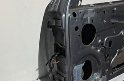 PORTA DIANTEIRA DIREITA GM CORSA CLASSIC 1994 A 2016  DIREITO CINZA