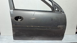 PORTA DIANTEIRA DIREITA GM CORSA JOY 2002 A 2012 COM DETALHE DIREITO CINZA