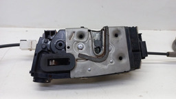 FECHADURA TRASEIRA DIREITA MERCEDES SPRINTER 417 23 2024 (1)