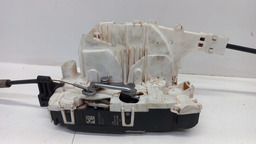 FECHADURA TRASEIRA DIREITA MERCEDES SPRINTER 417 23 2024 (1)