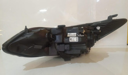 FAROL DIREITO CRUZE 2017 2018 A 2023 COM DETALHE 