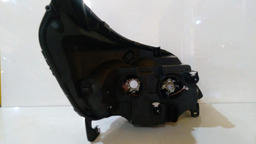 FAROL ESQUERDO AGILE10/13 MONTANA 2011 A 2021 MASCARA NEGRA