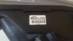 FAROL DIREITO TRACKER 2020 A 2025 LED C/ DETALHE