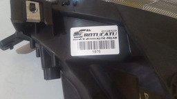 FAROL DIREITO SPIN 2013 2014 A 2018 COM DETALHE 