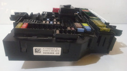 CAIXA FUSIVEL BMW X3 2.0 2013 2014 (COM DETALHE)