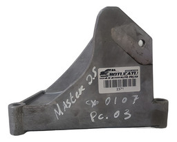 Suporte Valvula Egr Renault Master 2.5 2009 A 2013